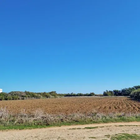 Lovely In With Wifi בית נופש רויאן