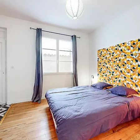 2 Bedroom Awesome In * Royan